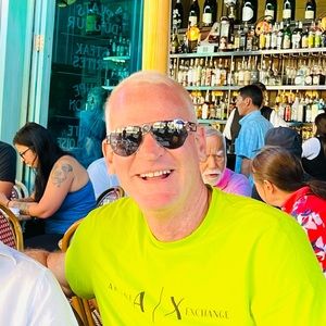 Meet your Posher, Lucky